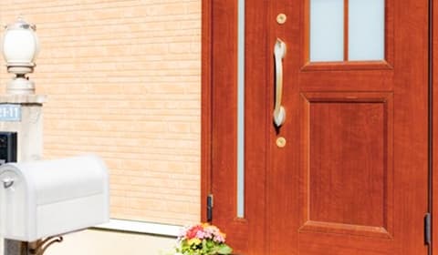 湖岸近くの閑静な一軒家サロン